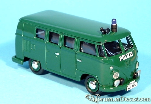 VW Bully der Polizei Hessen von 1962 Vanguard VW Bully der Polizei Hessen von 1962 Vanguard