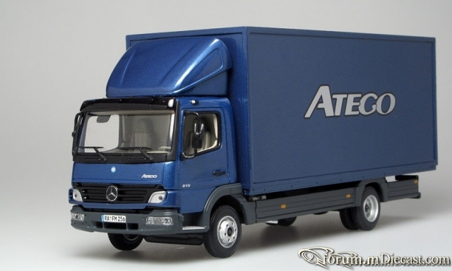 Mercedes-Benz Atego 2004 815 Koffer Minichamps Mercedes-Benz Atego 2004 815 Koffer Minichamps