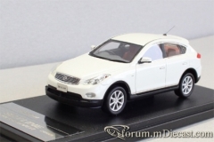Nissan Skyline Crossower 2009