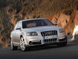 Прикрепленное изображение: Audi-S6-2006-foto01.jpg