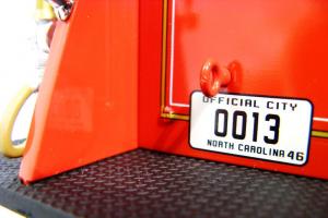 Прикрепленное изображение: 1940 Ford Fire Truck (17).JPG