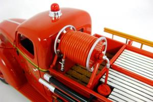 Прикрепленное изображение: 1940 Ford Fire Truck (13).JPG