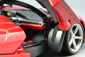 Прикрепленное изображение: La_Ferrari-(35).png
