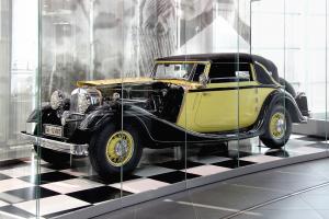 Прикрепленное изображение: Horch_V_12_Cabriolet_670_(museum_mobile_2013-09-03)Копия.jpg