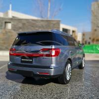 Прикрепленное изображение: Lincoln Navigator 04.jpg