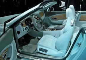 Прикрепленное изображение: bentley-continental-gtc-10.jpg