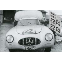 Прикрепленное изображение: mercedes-300sl-le-mans-1952-n20.jpg