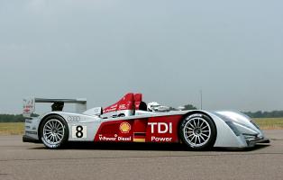 Прикрепленное изображение: 2006-audi-r10-tdi-lat-photographic-2006-audi-r10-tdi.jpg