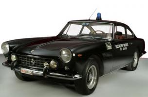 Прикрепленное изображение: Ferrari 250 GT Police Car 2.jpg