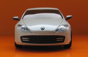Прикрепленное изображение: Renault Laguna Coupe-03.JPG