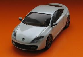 Прикрепленное изображение: Renault Laguna Coupe-01.JPG