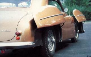 Прикрепленное изображение: std_1950_delahaye_135_ms_by_ghia_aigle-6.jpg