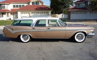 Прикрепленное изображение: DeSoto Fireflite Station Wagon - 1959.01.jpg