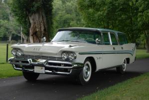 Прикрепленное изображение: DeSoto Fireflite Station Wagon - 1959.04.jpg