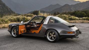 Прикрепленное изображение: Latest-RESTORATION-Project-Of-Singer-–-The-PORSCHE-911-TARGA-4.jpg