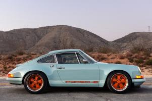 Прикрепленное изображение: porsche_singer_911_moscow_raceport_03.jpg