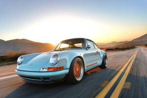 Прикрепленное изображение: porsche_singer_911_moscow_raceport_01.jpg