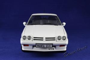 Прикрепленное изображение: Opel Manta GT-E Revell 08422_04.jpg