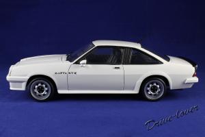 Прикрепленное изображение: Opel Manta GT-E Revell 08422_02.jpg