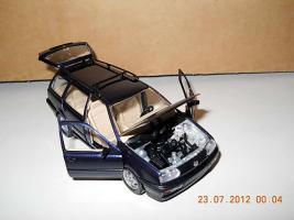 Прикрепленное изображение: Colobox_VW_Golf_A3_Variant_Schabak~03.jpg