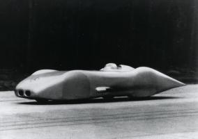 Прикрепленное изображение: mercedes-benz-w-125-driven-by-rudolf-caracciola-1938.jpg