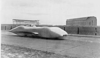 Прикрепленное изображение: 1937-Mercedes-Benz-W25-Avus-Streamline-2.jpg