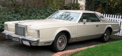 Прикрепленное изображение: 1979_Continental_Mark_V_Cartier_Designer_Edition.jpg