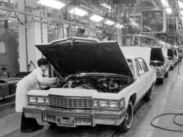 Прикрепленное изображение: cadillac-1977.jpg