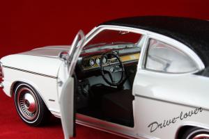 Прикрепленное изображение: Opel Olympia A White Revell 08446_08.jpg