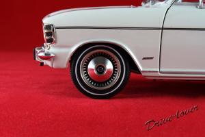 Прикрепленное изображение: Opel Olympia A White Revell 08446_15.jpg
