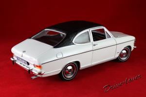 Прикрепленное изображение: Opel Olympia A White Revell 08446_06.jpg