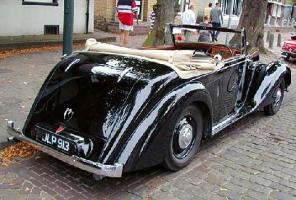 Прикрепленное изображение: std_armstrong-siddeley_hurricane_1947_r3q.jpg