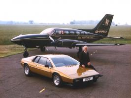 Прикрепленное изображение: Colin_Chapman_Lotus_Esprit_S2.jpg