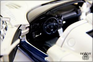 Прикрепленное изображение: MASERATI MC 12 2.jpg
