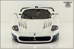 Прикрепленное изображение: MASERATI MC 12 6.jpg