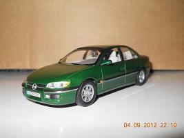 Прикрепленное изображение: Colobox_Opel_Omega_B_MV6_Atlas~01.jpg