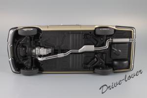 Прикрепленное изображение: Mercedes-Benz 280 C W114 Autoart 76186_13.JPG