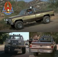Прикрепленное изображение: 13560 1-18 Fall Guy Stuntman Association - 1982 GMC K-2500 Sierra Grande Wideside.jpg