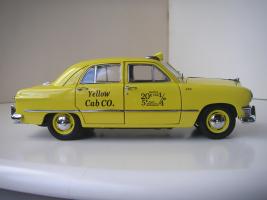 Прикрепленное изображение: Ford Deluxe Fordor Sedan 1950 (Precision Miniatures) (3).JPG