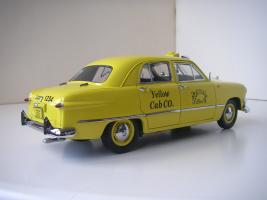 Прикрепленное изображение: Ford Deluxe Fordor Sedan 1950 (Precision Miniatures) (2).JPG