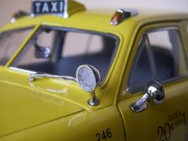 Прикрепленное изображение: Ford Deluxe Fordor Sedan 1950 (Precision Miniatures) (20).JPG