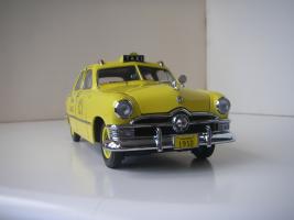 Прикрепленное изображение: Ford Deluxe Fordor Sedan 1950 (Precision Miniatures) (4).JPG