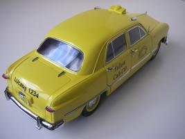 Прикрепленное изображение: Ford Deluxe Fordor Sedan 1950 (Precision Miniatures) (9).JPG