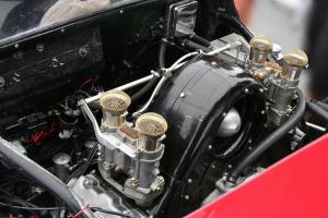 Прикрепленное изображение: Fuhrmann-Motor_im_Porsche_904_(2009-08-07).jpg