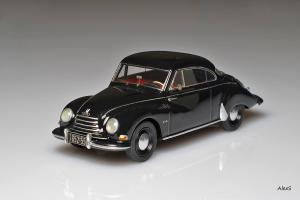 Прикрепленное изображение: DKW F91 Luxus-Coupe 1953 В.Пивторак.jpg