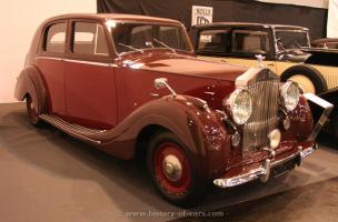 Прикрепленное изображение: 1946-silver-wraith-2a.jpg