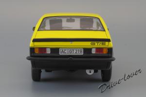 Прикрепленное изображение: Opel Kadett C Coupe GT-E Minichamps 180045621_06.jpg
