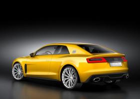 Прикрепленное изображение: Audi-Sport-Quattro-Concept-2013-back.jpg