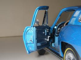 Прикрепленное изображение: Chevrolet Corvette Sting Ray 1965 (GMP) (49).JPG