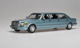 Прикрепленное изображение: 500SEL 6-door Stretch Limousine 1985. Classic Models.jpg